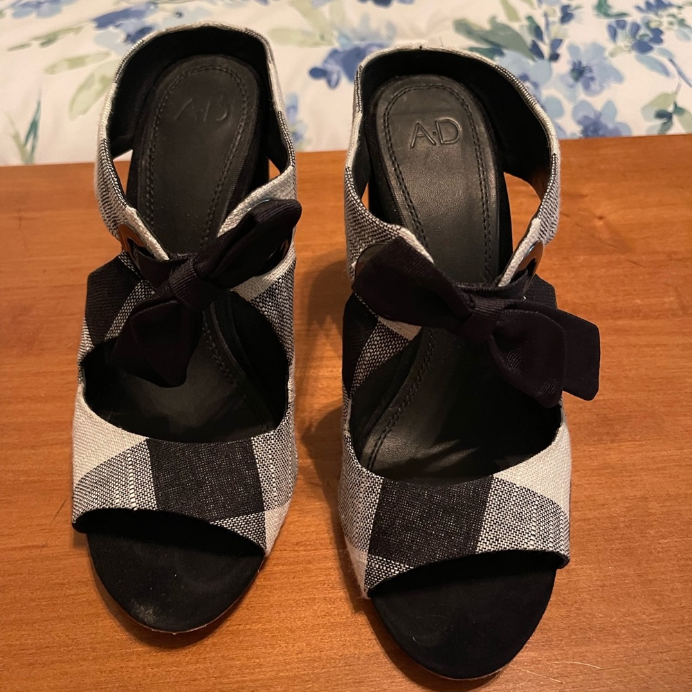AD & Daughter Super Cute Black & White Plaid Peep Toe Heels with Bow